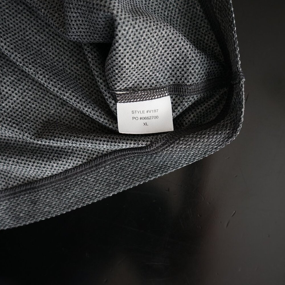 Vuori Men's Grandview Tech Shirt Size XL - Picture 5 of 5